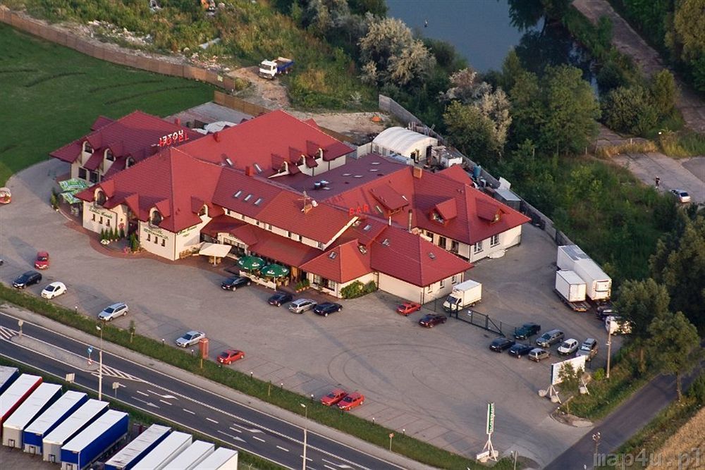 Zielona Weranda Hotel Wieluń Buitenkant foto